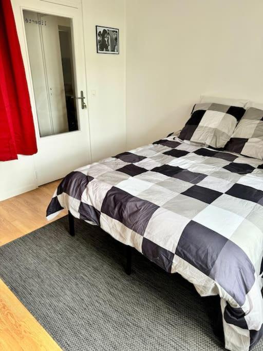 Experience Cinema Immersif Dans Appartement Renove Pres De Montmartre Paris Eksteriør billede