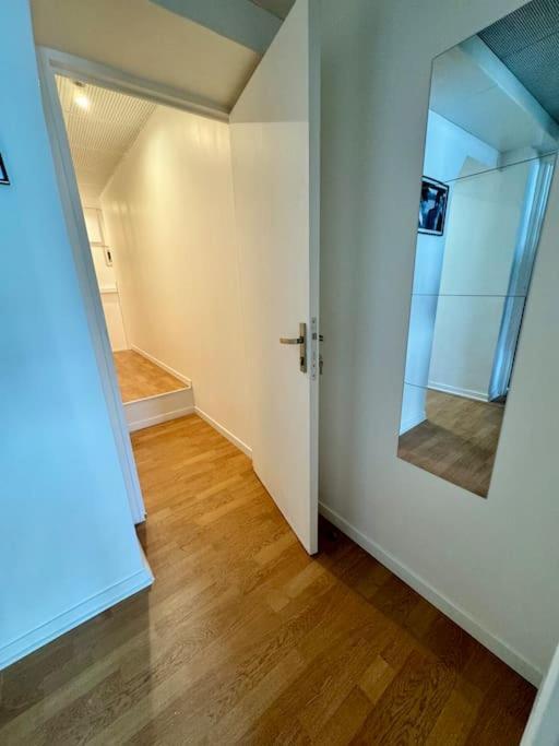 Experience Cinema Immersif Dans Appartement Renove Pres De Montmartre Paris Eksteriør billede